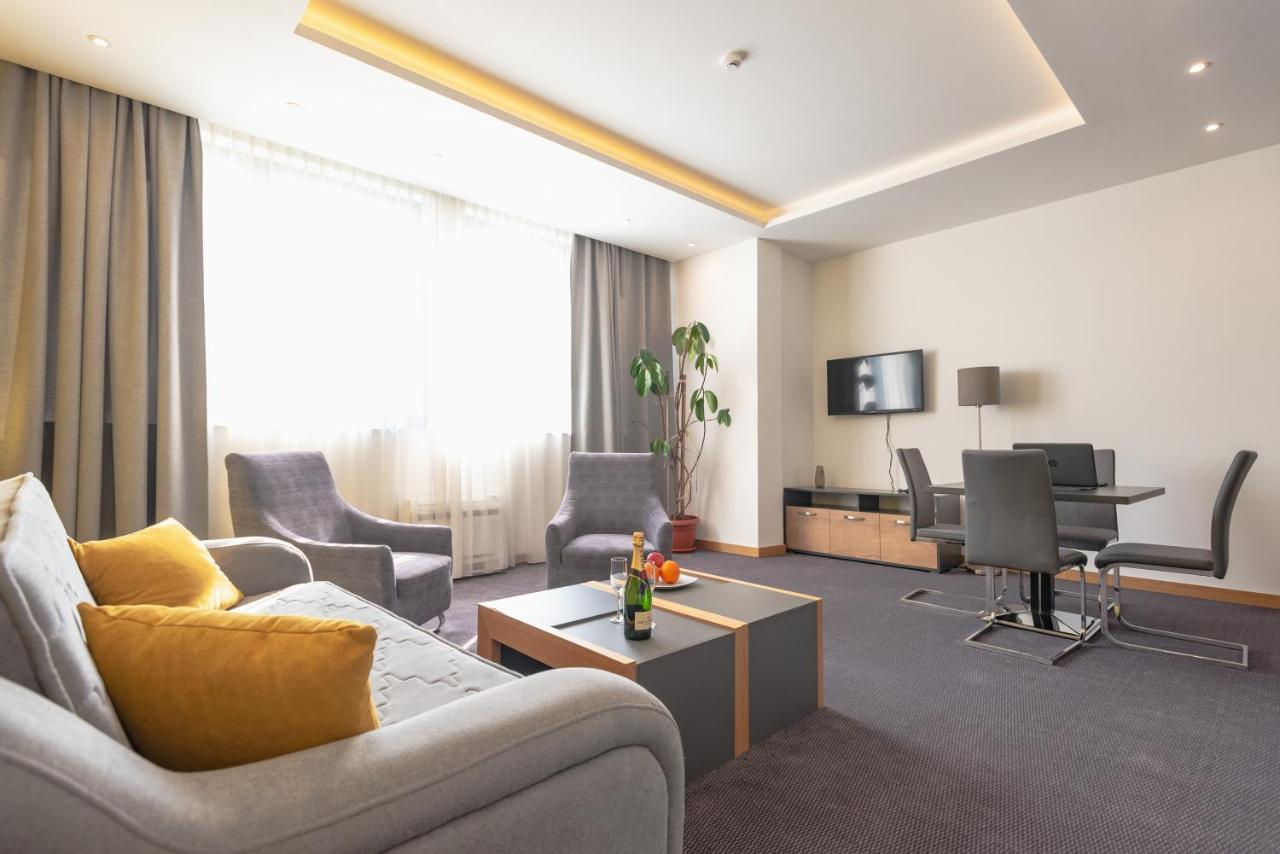 Hotel Stobex Loznica Eksteriør bilde