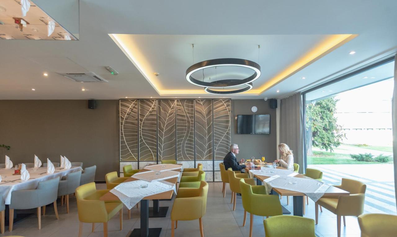 Hotel Stobex Loznica Eksteriør bilde