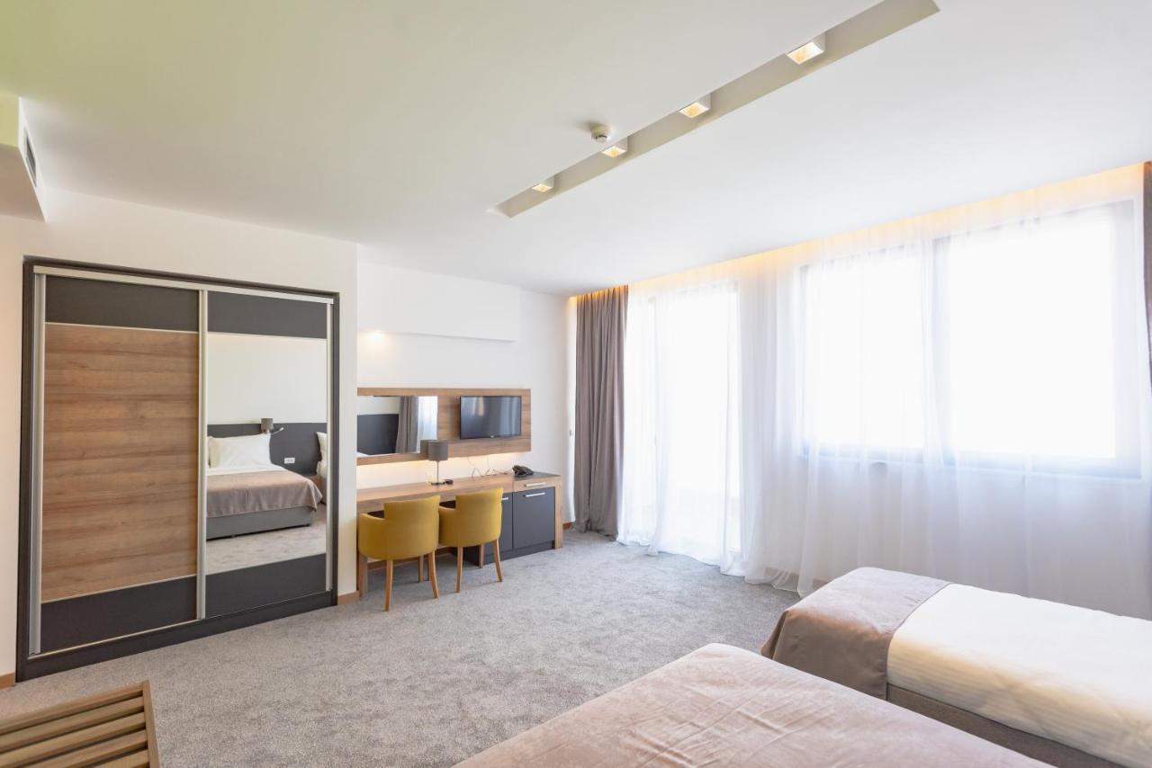 Hotel Stobex Loznica Eksteriør bilde
